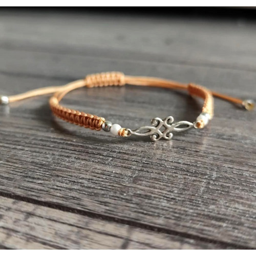 Náramek Shamballa s kovovým doplňkem
