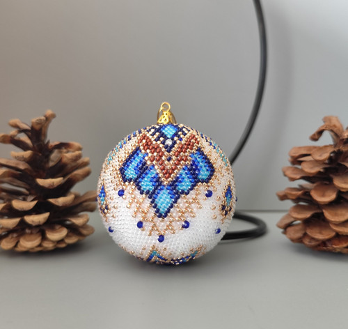 Baňka z korálků - průměr 7 cm - v krabičce