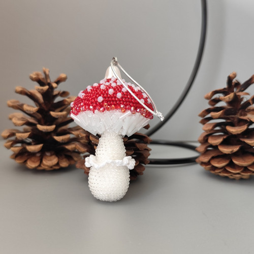 Muchomůrka z korálků - 8 x 5 cm - v krabičce
