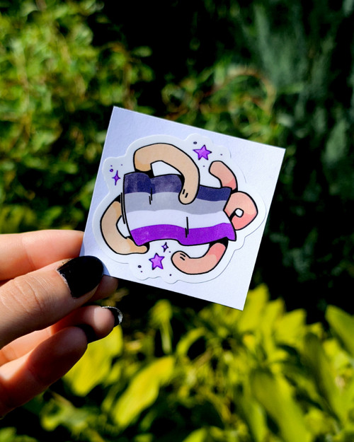 Queeržaly - vlajky — foto 1