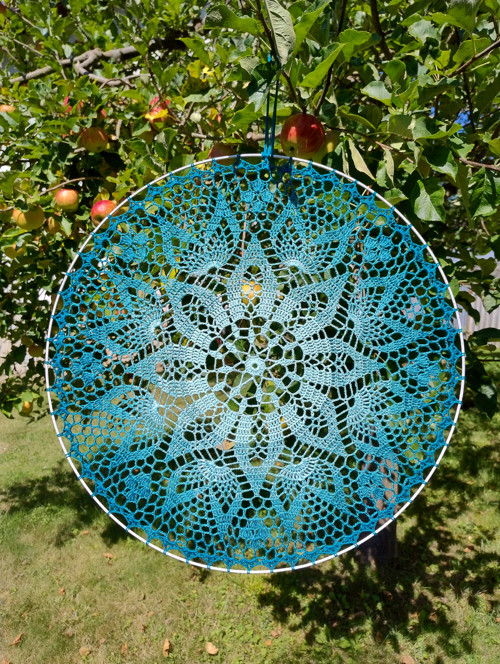 Háčkovaná mandala