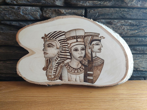 Dřevěný ručně vypalovaný obraz - bohové Egypta