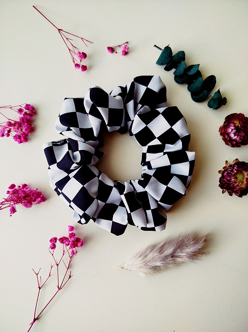 Gini HEDVÁBNÁ scrunchie M- MAGIC — foto 1