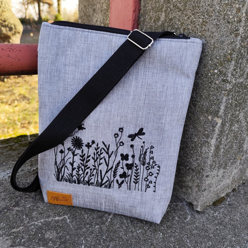 Háta, crossbody taštička - LOUKA