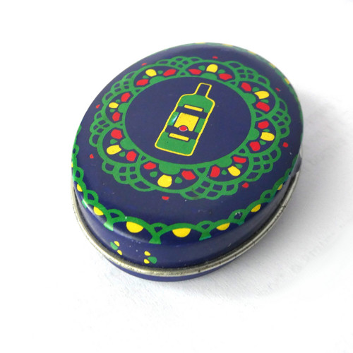 Reklamní krabička Becherovka ovál 6,3 cm x 4,6 cm