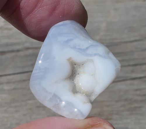 Chalcedon s drůzou V1436