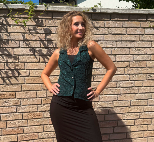 Zelená krajková vesta