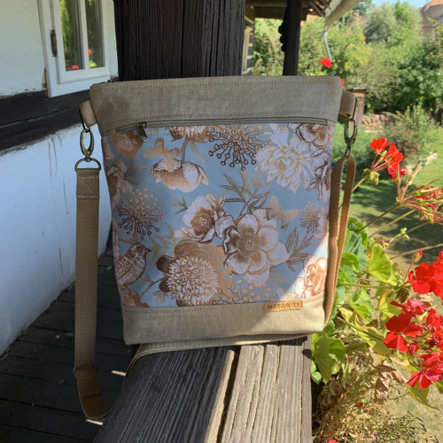 Květy s ptáčkem - crossbody taška