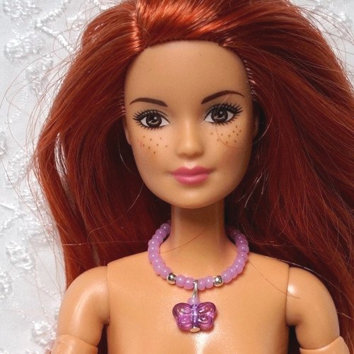 Šperk pro barbie s motýlkem