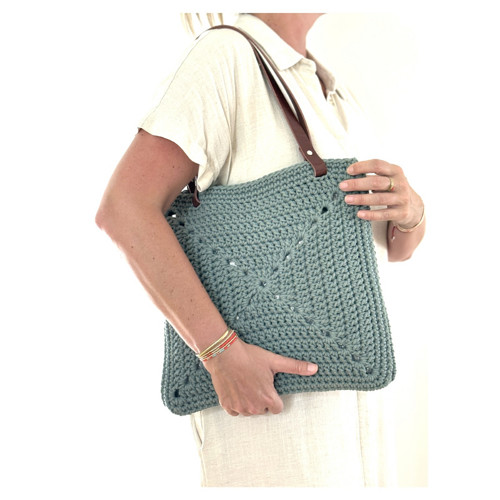Háčkovaná kabelka " Něžná vlna "