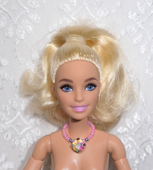 Šperk pro Barbie s kamínkem — foto 1