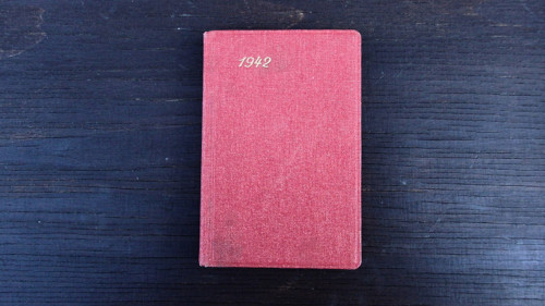 1942