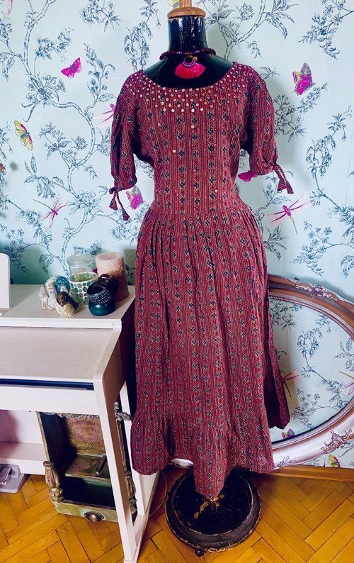 Šaty vintage rustikální — foto 1