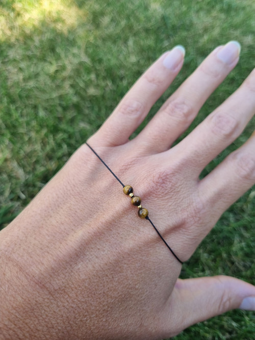 Náramek TYGŘÍ OKO posuvný 4mm GOLD