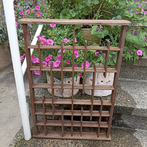 Polička na miniatury — foto 1