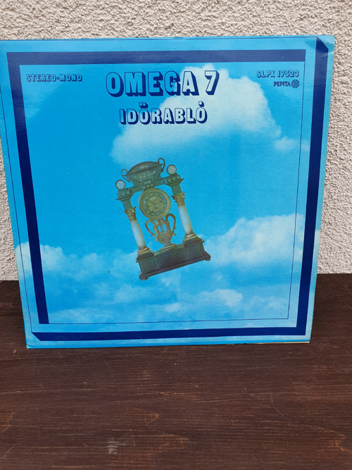 Omega 7 — foto 1
