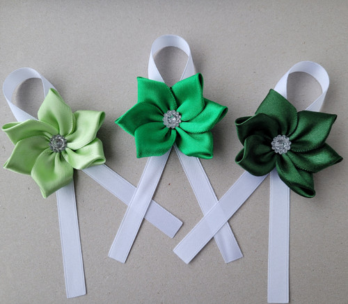 Střední kanzashi - kotiliony - taneční