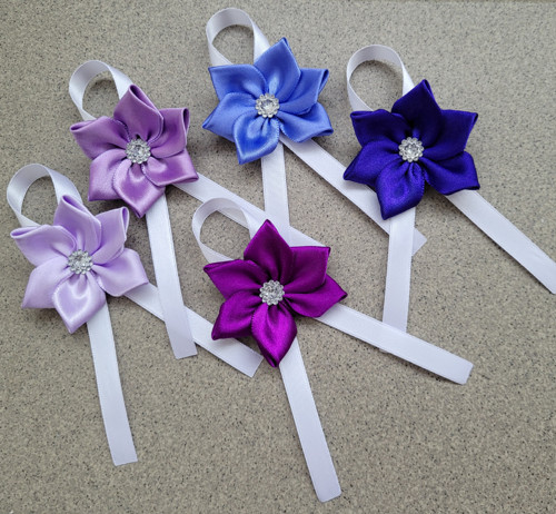 Střední kanzashi - kotiliony - taneční
