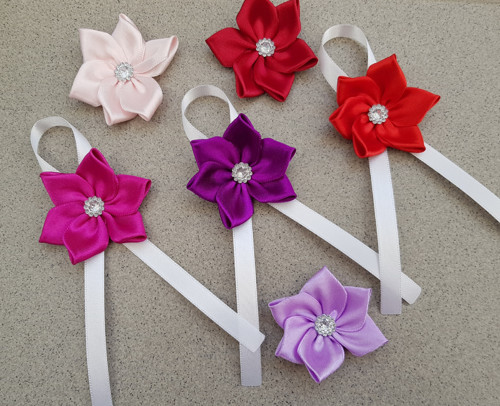 Střední kanzashi - kotiliony - taneční