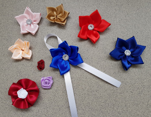 Střední kanzashi - kotiliony - taneční