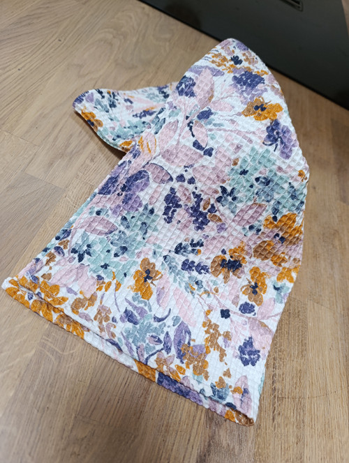 Designová kuchyňská utěrka Květiny