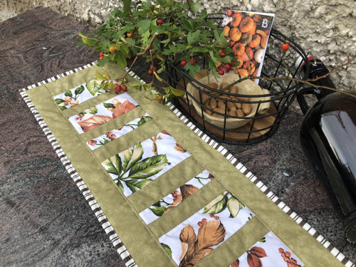 Podzimní běhoun s listím 67x24 cm