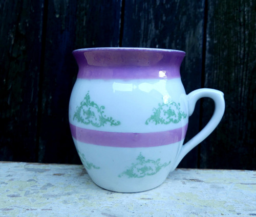 Ornamenty... starožitný porcelánový hrnek, buclák