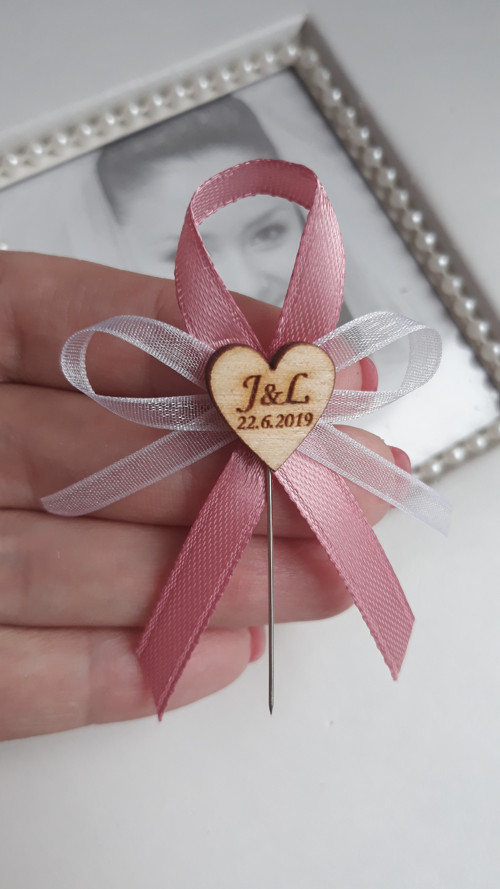 STARORŮŽOVÝ vývazek a monogramy — foto 1