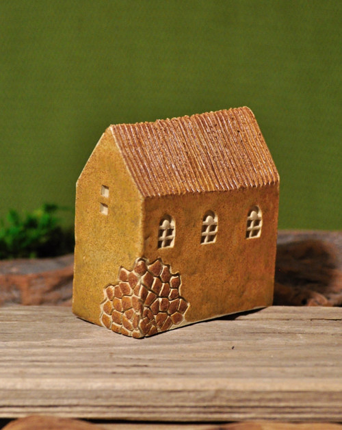 Č. 220 Keramický domeček malý 7,5 cm