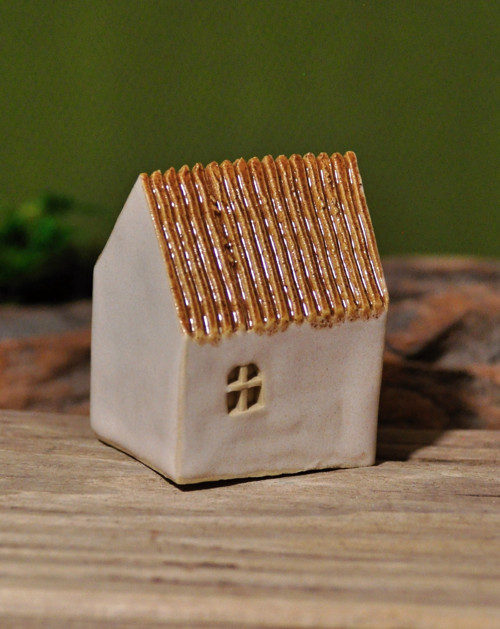 Č. 235 Keramický domeček malý 4,5 cm