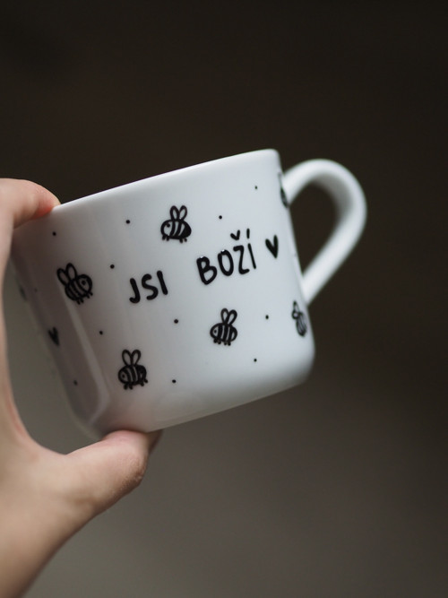 Ručně malovaný hrníček JSI BOŽÍ