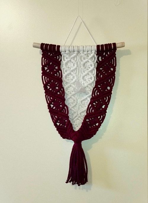 Nástěnné macramé s křišťálem