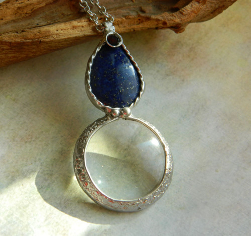 Lupa jako šperk - lapis lazuli — foto 1