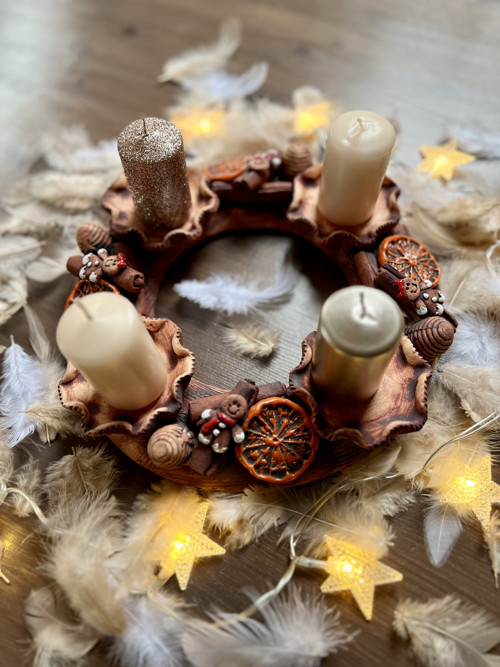 Adventní věnec s vůní skořice… — foto 1