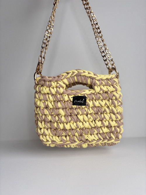 Crossbody háčkovaná kabelka – žlutohnědá
