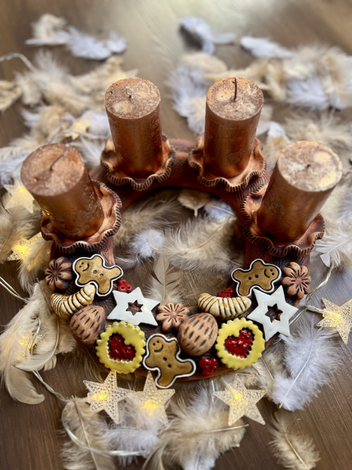 Adventní věnec s vůní cukroví… — foto 1