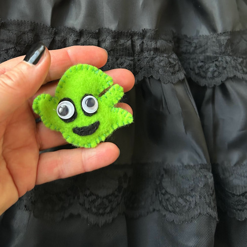 Halloweenský malý bubák - brož