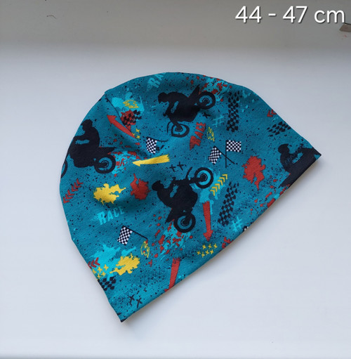 Barevná čepička 44 - 47 cm