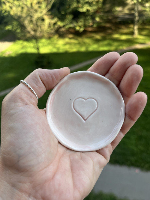 Porcelánový talířek na šperky
