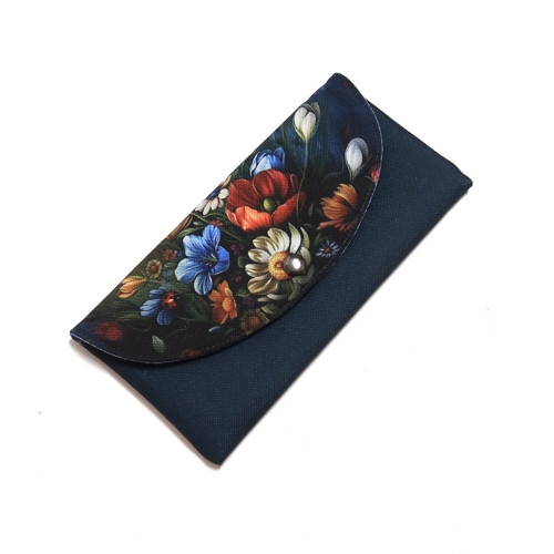 ROZKVETLÁ LOUKA - kapsička s klopou 20 x 10,5 cm