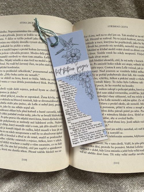 Záložka do knihy ,,Lost between pages"