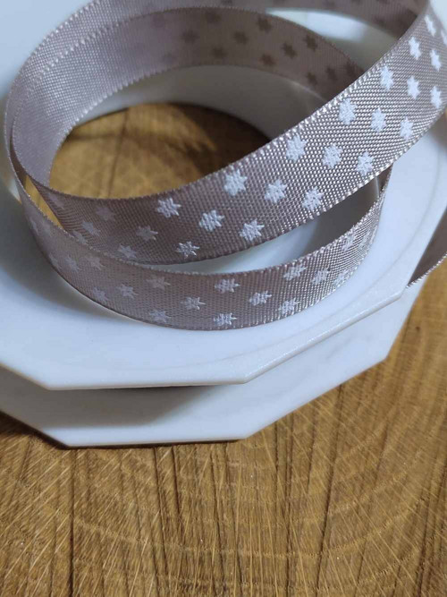 Vánoční stuha šíře 13 mm s hvězdičkami barva béžov