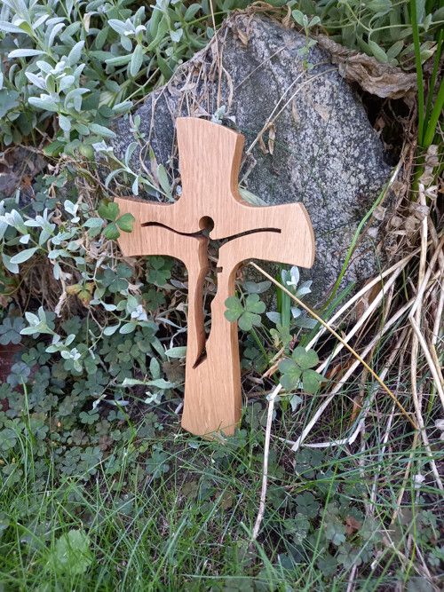 Dubový krížik
