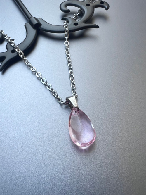 Řetízek s růžovou čirou slzičkou - S.Steel