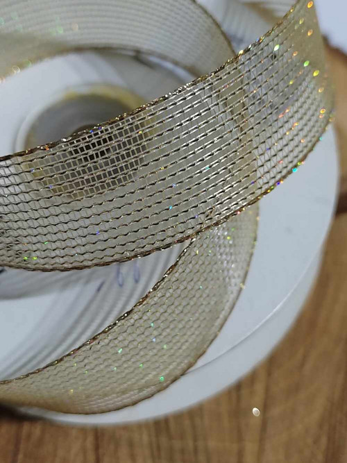 Síťovaná stuha s lurexem barva zlatá