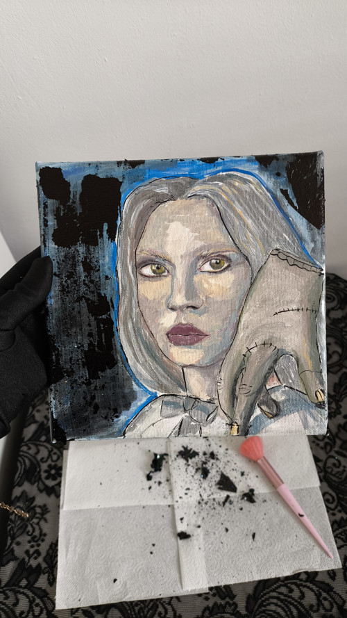 Lady Gaga - seriál "Wednesday" 20×20 cm.