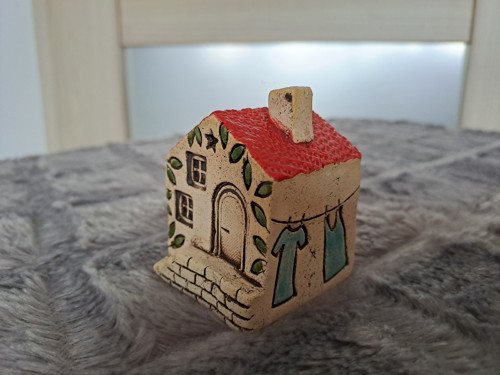 Keramický Domek S Prádlem — foto 1