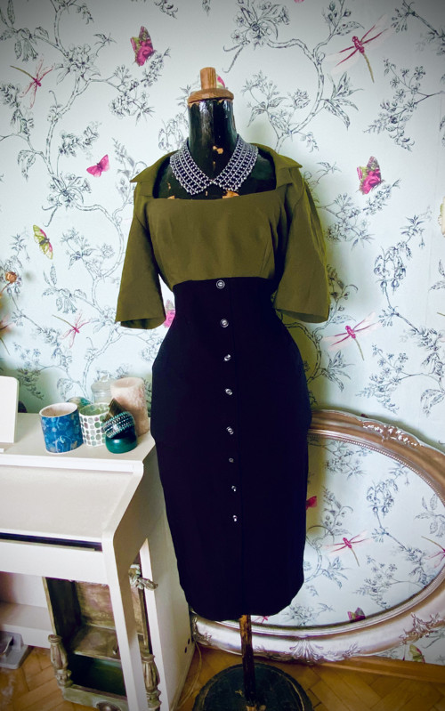 Šaty vintage pin-up look — foto 1