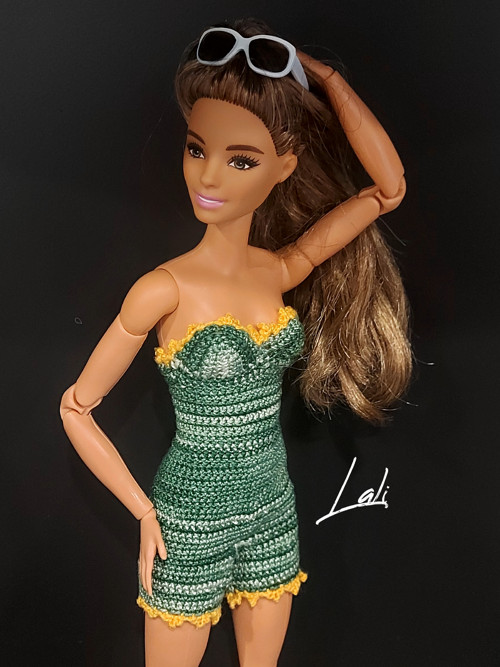 Háčkované šatičky pro Barbie Made to Move 4.
