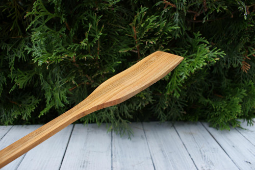 Dřevěná obracečka, masivní dřevo, délka 30 cm